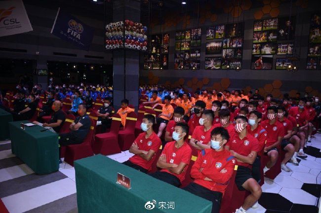 目前球员德转身价2500万欧。